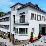 Im Schulhaus Hotel