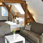 Im Schulhaus 4*