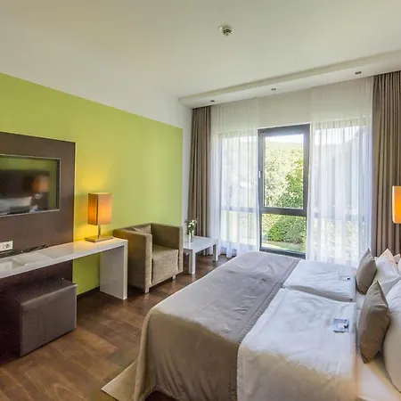 Im Schulhaus Hotel