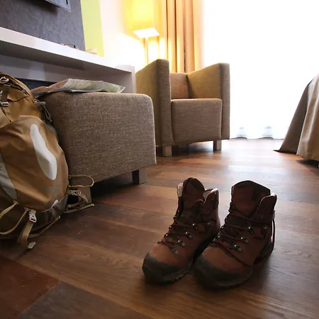 ホテル イム シュルハウス ロルヒ・アム・ライン