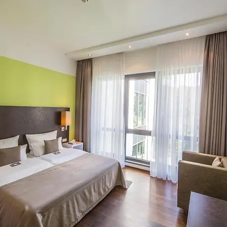 イム シュルハウス ロルヒ・アム・ライン