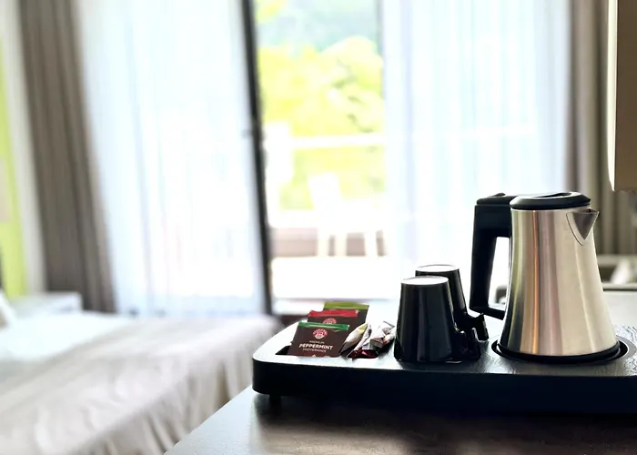 Im Schulhaus Szálloda 4*