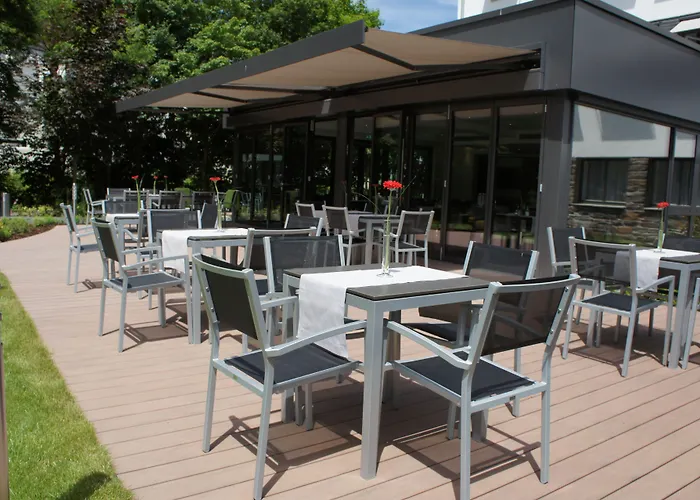 Im Schulhaus Szálloda Lorch am Rhein